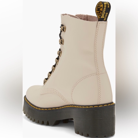 Dr Martens LEONA WOMEN'S SENDAL
LEATHER HEELED BOOTS - Picture 8 of 10